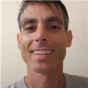 Profesor de Ingles bilingüe con experiencia en USA, UK y España. Más de 15 años de dedicación demostrable.
Niños y adultos. Todos los niveles. Individuales y grupos reducidos 
Academias y Empresas ( experiencia en Mapfre, Kellogg’s, BBVA, La Razón, Pull